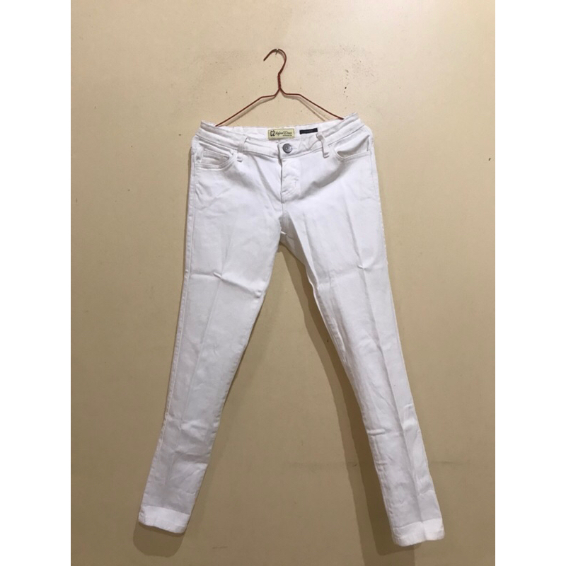 [PRELOVED] C2 ULTRICA ULTRASLIM SKINNY JEANS BASIC OUTFITTERS REFINED DENIM BROKEN WHITE
