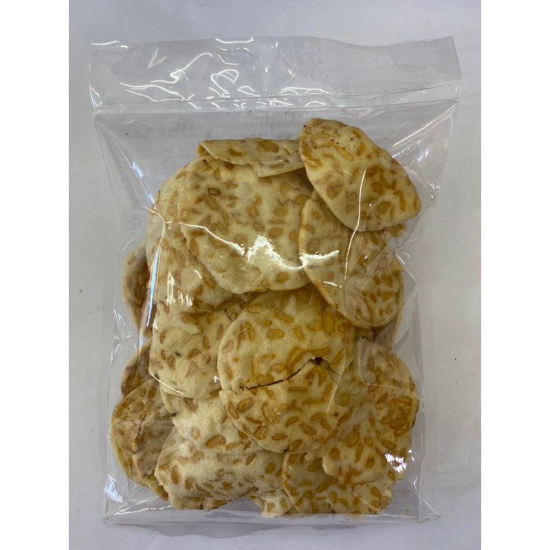 

KERIPIK KERUPUK TEMPE CEMILAN PAYAKUMBUH PADANG SUMATERA BARAT