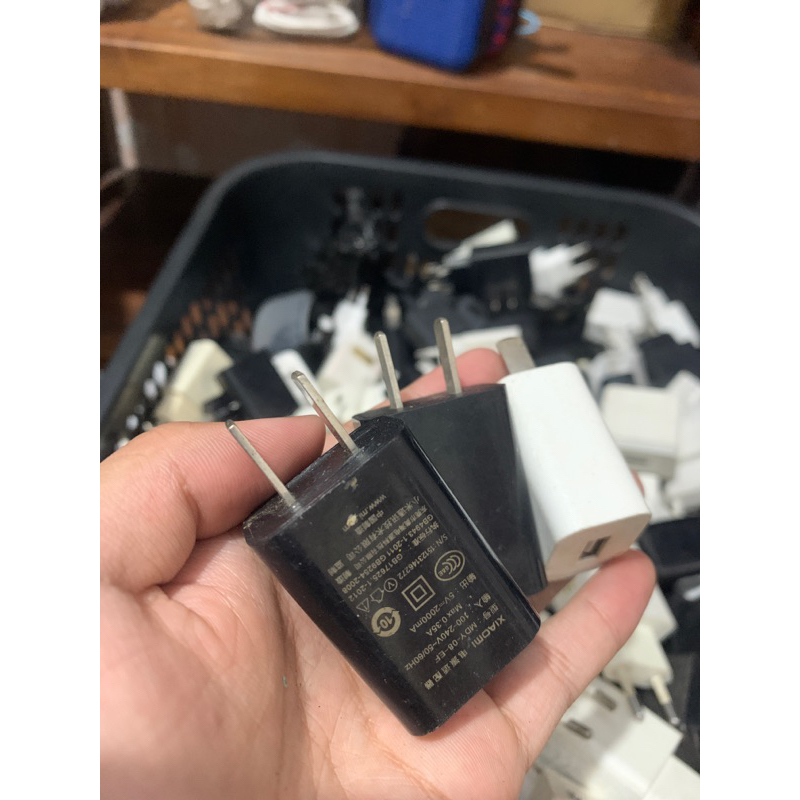 batok cas adaptor Xiaomi DISTRI Ori 100% bekas Hp second 2A