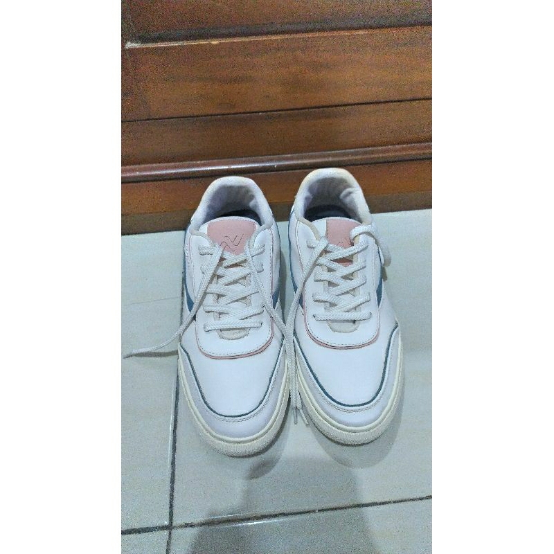 PRELOVED Sepatu Nokha Artboard Blush