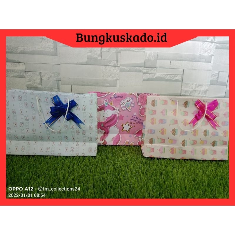 

Paper bag kado free pita 18mm bisa request motif