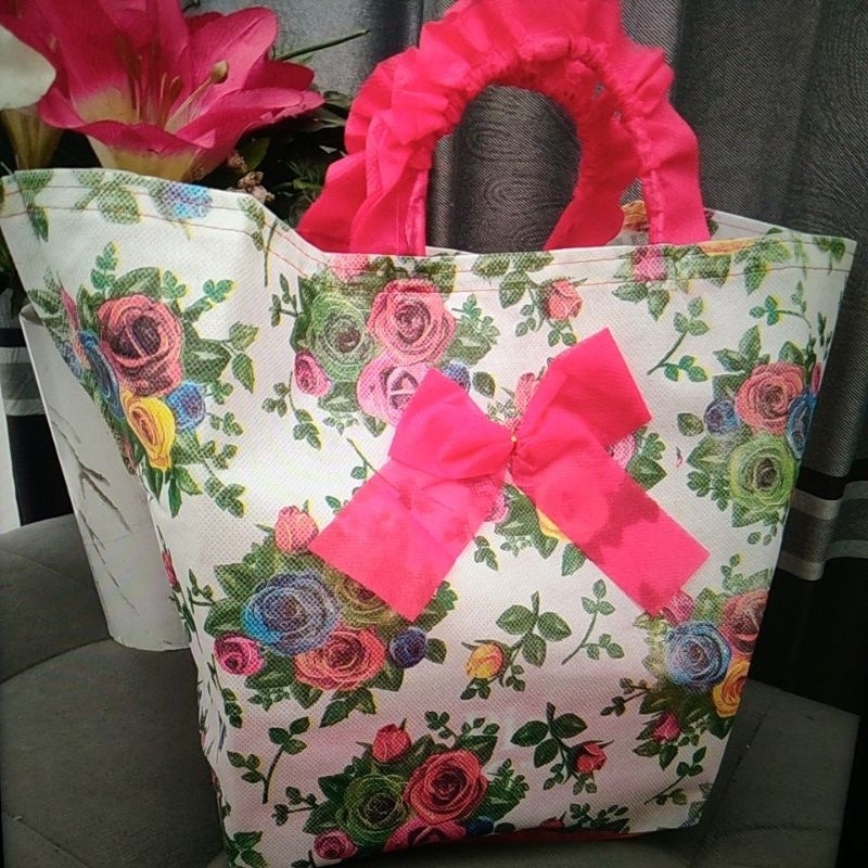 

tas hajatan batik motif mewah 22 /goodie bag/tas berkat harga per lusin