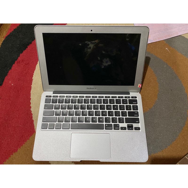 Macbook Air 11 inch 2015 second preloved bekas