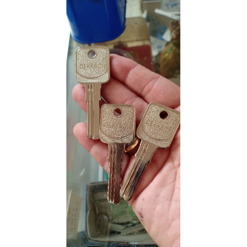 bahan kunci Dekson titik ukuran M