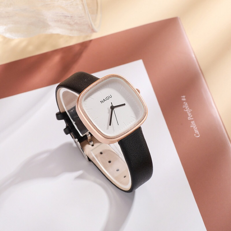 KOOLEY Jam Tangan Wanita NAIDU Tali kulit Kotak No Angka