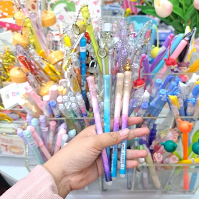 

PULPEN RANDOM /PULPEN KARAKTER /1PCS PULPEN KARAKTER