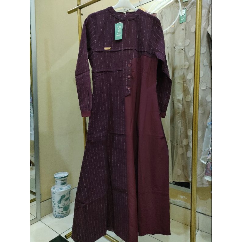 Gamis Riani