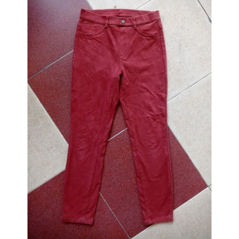 celana legging uniqlo heattech M bata