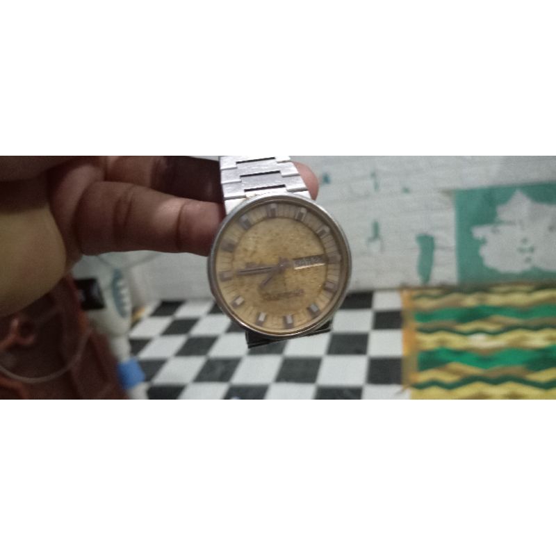 Jam Kuno MIDO Commander Official Certified