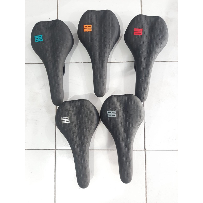 SADEL / SADDLE DOMINATE SEPEDA gravel xc trail enduro lipat mtb