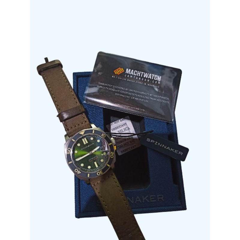 spinnaker hull diver