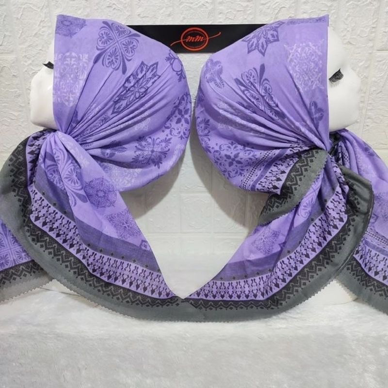 Promo Hijab Segi Empat Voal Motif Sahna Warna Ungu Muda