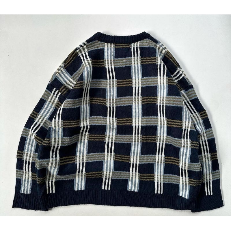 MAGENTA knit sweater pattern plaid