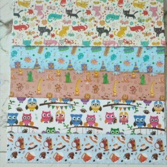 

Kertas Kado Motif / Kertas Bungkus Kado