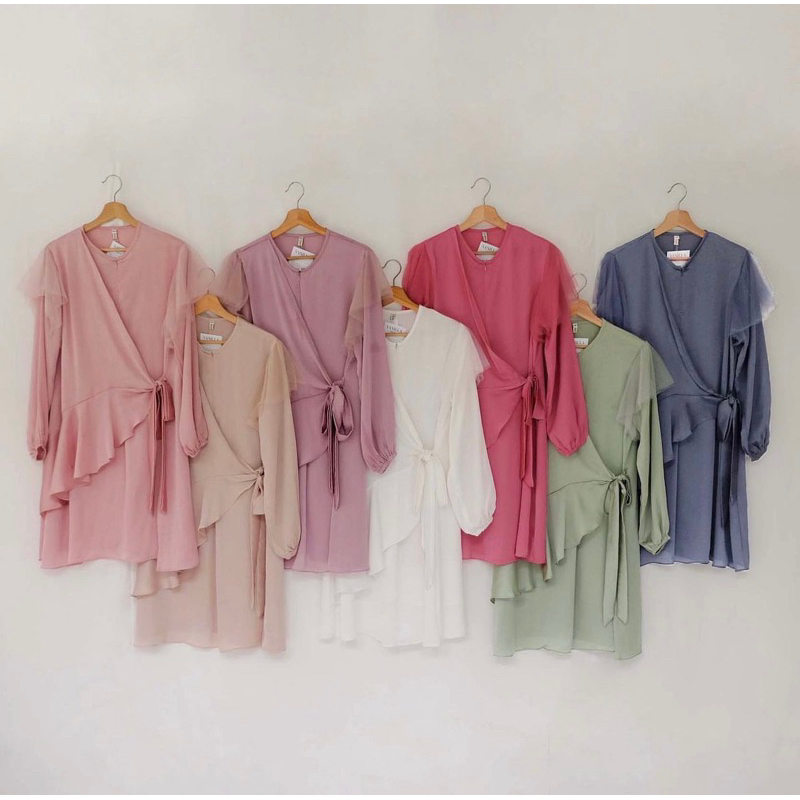 CELINE BLOUSE VANILLA HIJAB  SIAP KIRIM  (Shopee Video)
