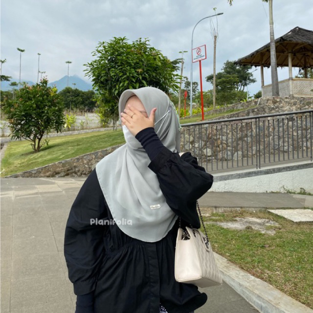Folia Malay Scarf | Hijab Malay | Hijab Segiempat Malay