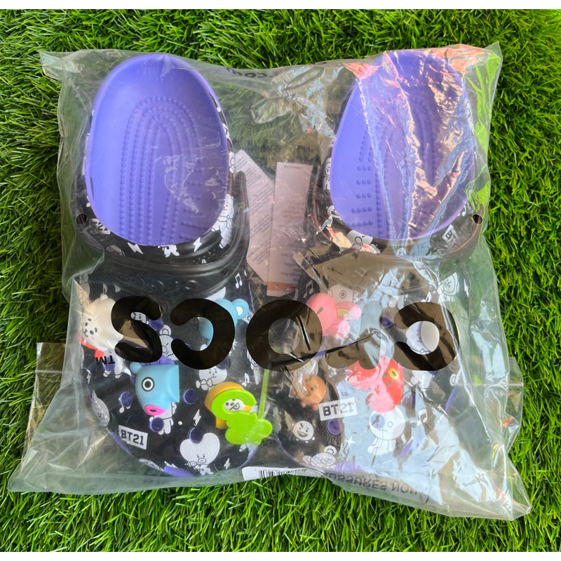 [READY STOCK] BT21 CROCS (CLOG+JIBBITZ SET) Sale 30%