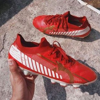 sepatu bola Ortus size 40