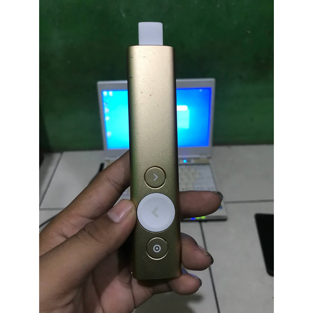 Logitech Spotlight Remote Presentation Wireless - Gold [SECOND]