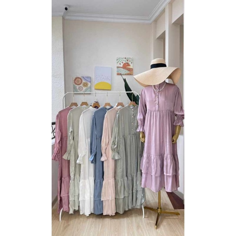 Pretty Shimmer  Midi Dress  by Shadytree.id