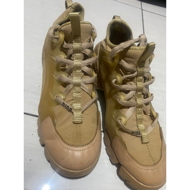 Preloved sepatu Dior ori