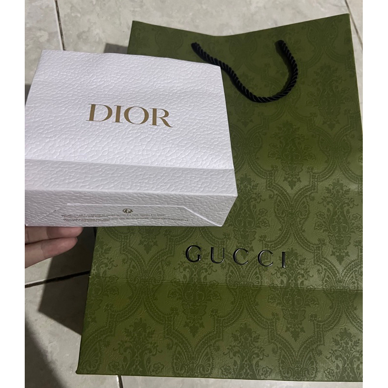 paper bag brand dior gc ori