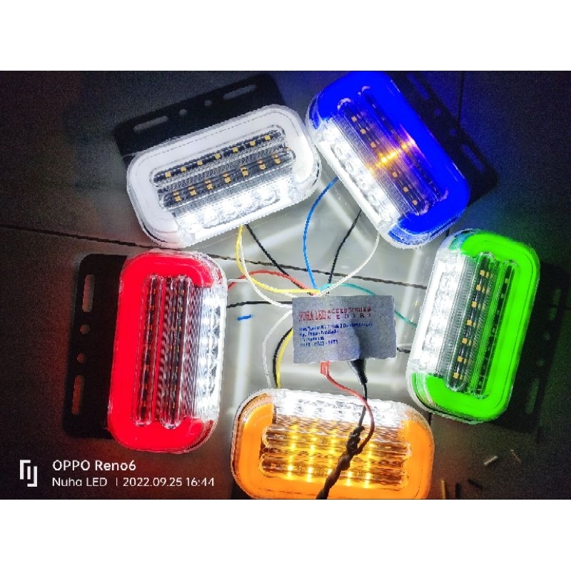 Lampu Led Samping Bak Truk31LED 12V dan 24V Penanda Sisi Indikator Mobil Lampu Nyala Mengalir.