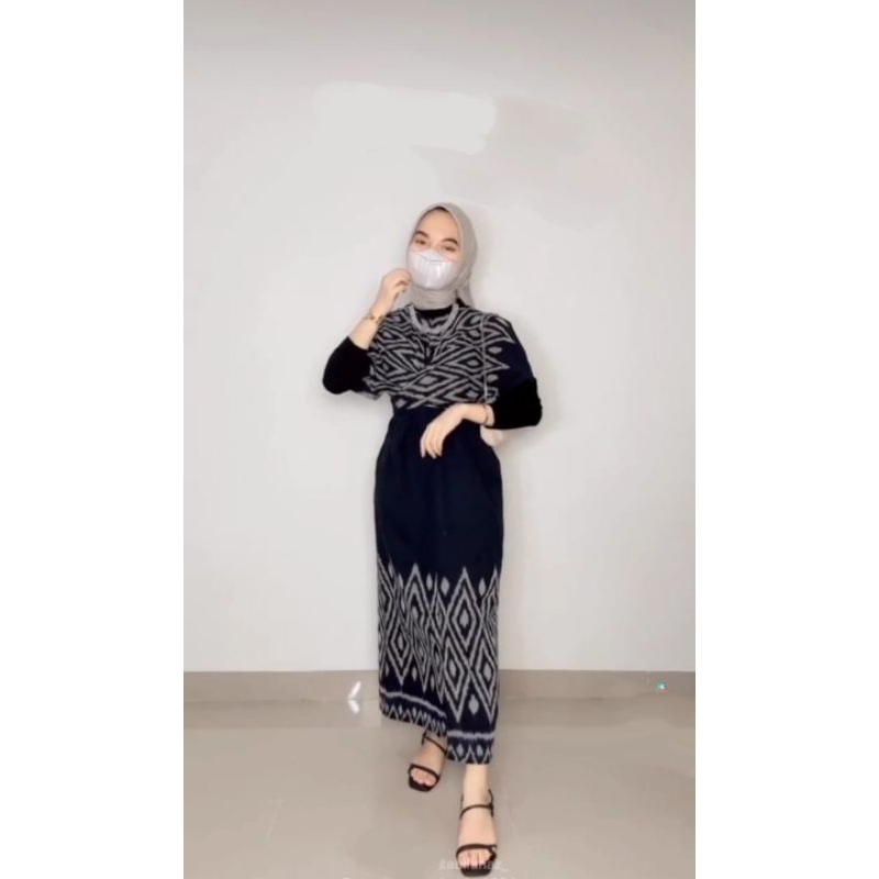 Long dress hitam tenun outfit kondangan wanita terbaru dress tenun kekinian