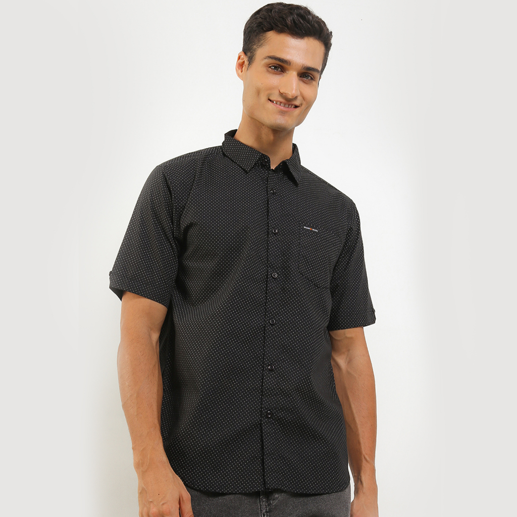 Brand Revolution - Kemeja Lengan Pendek Pria Reguler Speckled Black