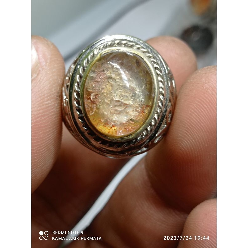 batu mulia natural kecubung karang merah (rock crystal quartz)