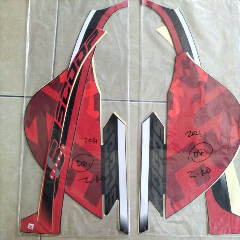 Stiker Striping ORI honda scoopy sporty 2021 merah