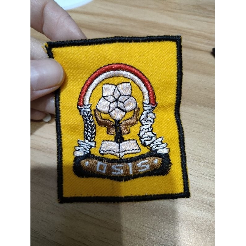 lambang SD, SMP, Pramuka seragam baju sekolah