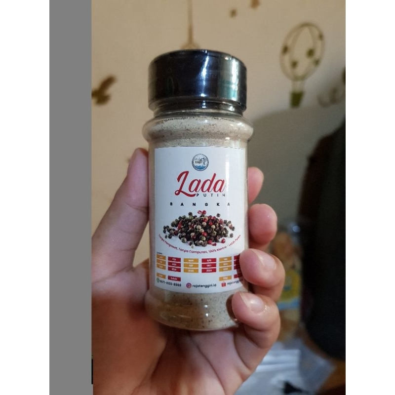 

Lada bubuk bangka 100% lada murni