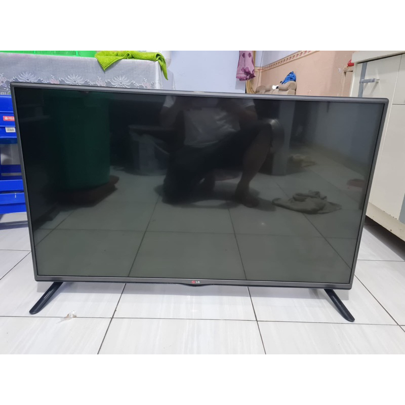 TV LCD LG 40” ( 42LB550A )