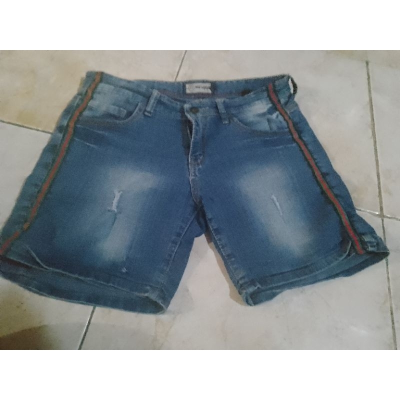 Hot pants wanita preloved nevada