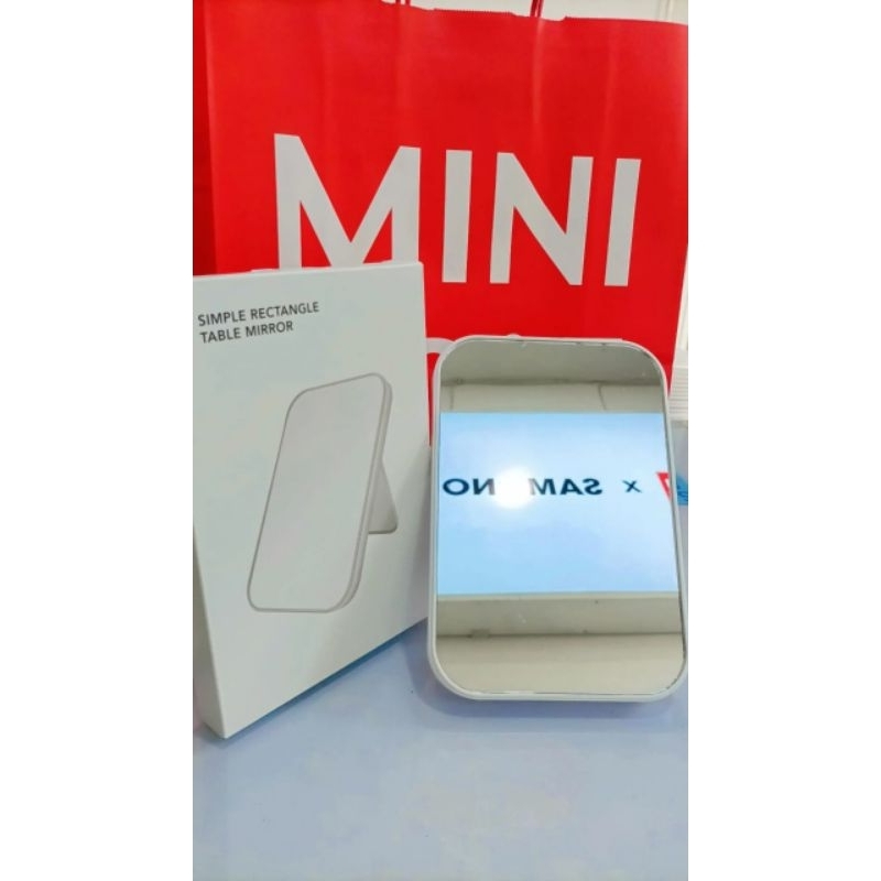 MINISO CERMIN/KACA MEJA
