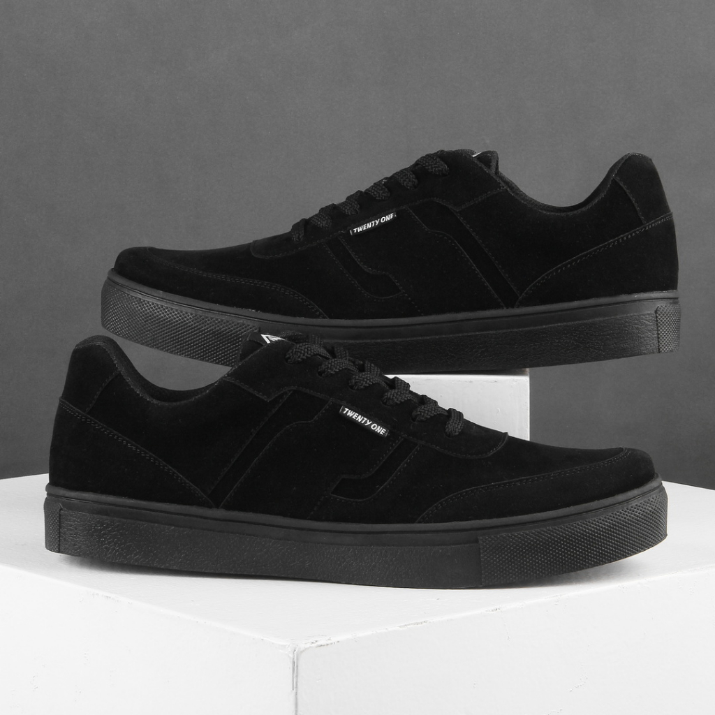 Sepatu Pria Keren Full Hitam Suede 39-44 Sneakers Casual