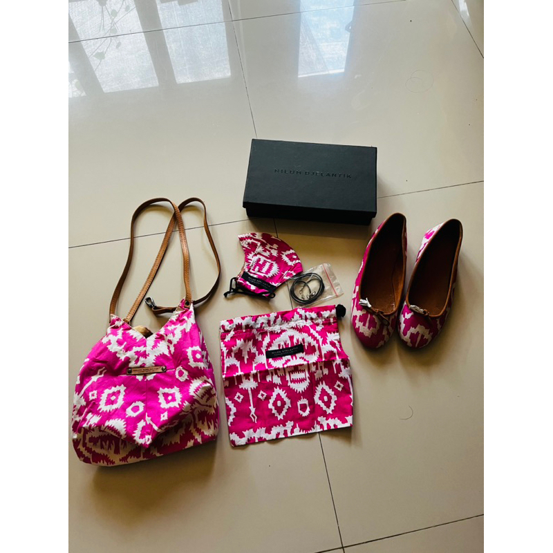 Preloved Set by Ni Luh Djelantik