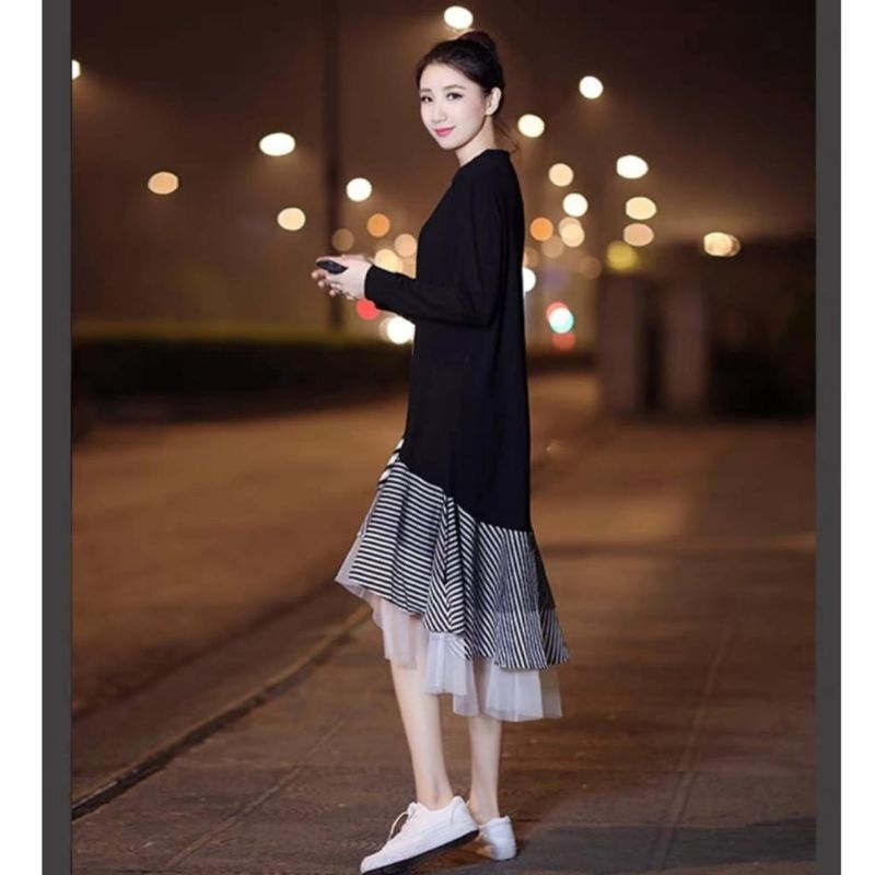 99161 fashion midi dress dres lengan panjang hitam bawah rempel ruffle tingkat tule tile garis2 liri