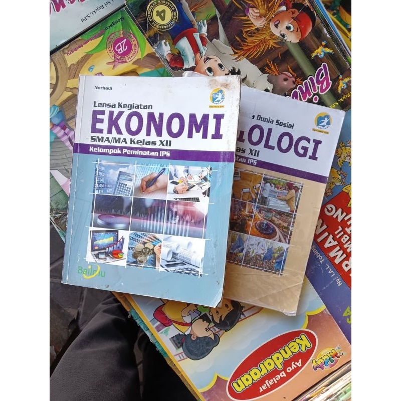 EKONOMI & BIOLOGI KELAS 12 SMA BAILMU