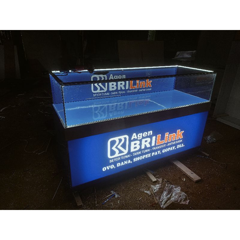 meja kasir Brilink etalase