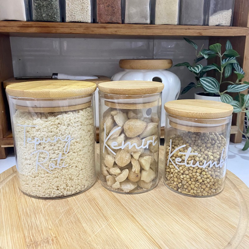 Toples Bumbu Dapur Tutup Kayu Bahan Kaca Free Stiker Cutting Warna Putih F11