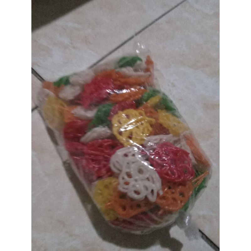 

kerupuk seblak/kerupuk mentah