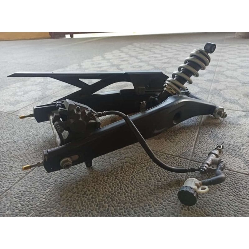 SWING ARM R25 MT25 SET TANPA MONOSHOCK
