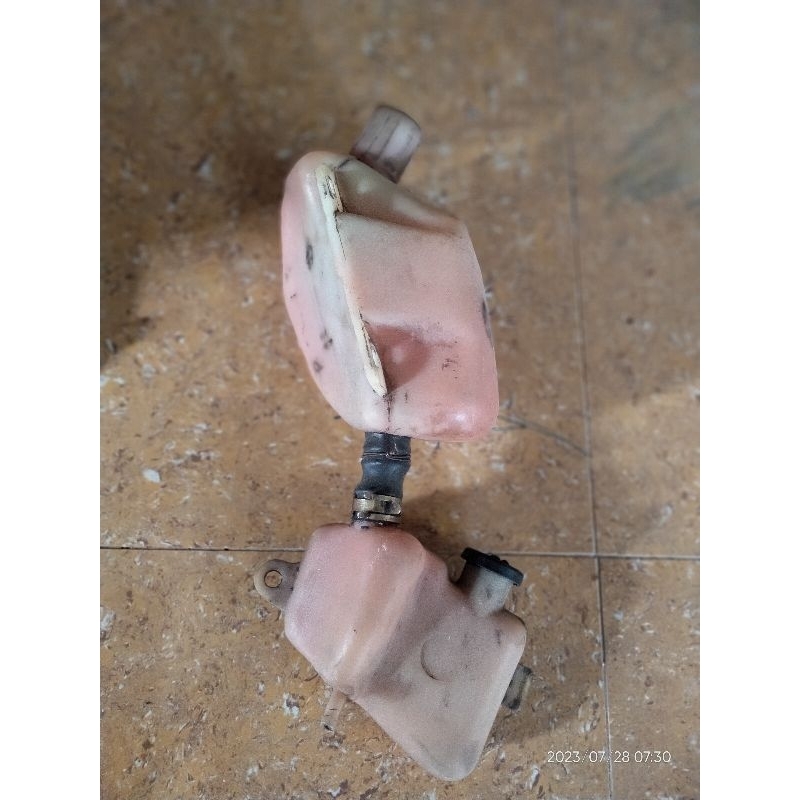 Wadah Tempat Botol Oli Samping Suzuki RC80 RC100 BRAVO ORI Bekas