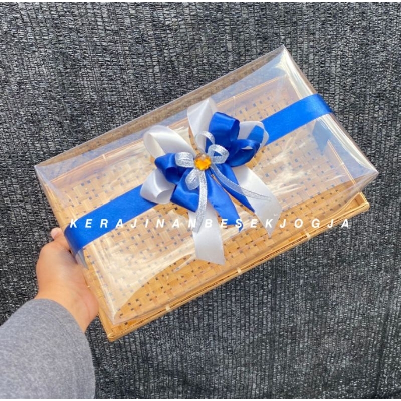 

HANTARAN KUE TUTUP MIKA FREE PITA / hantaran seserahan piring sate piring bambu box hampers jogja piring cantik