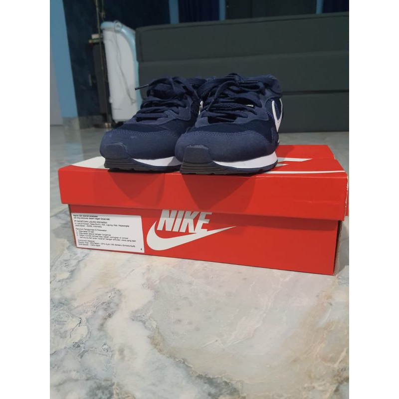 Sepatu Nike Venture Runner Original Tdk Pernah Dipakai 42,5 Navy