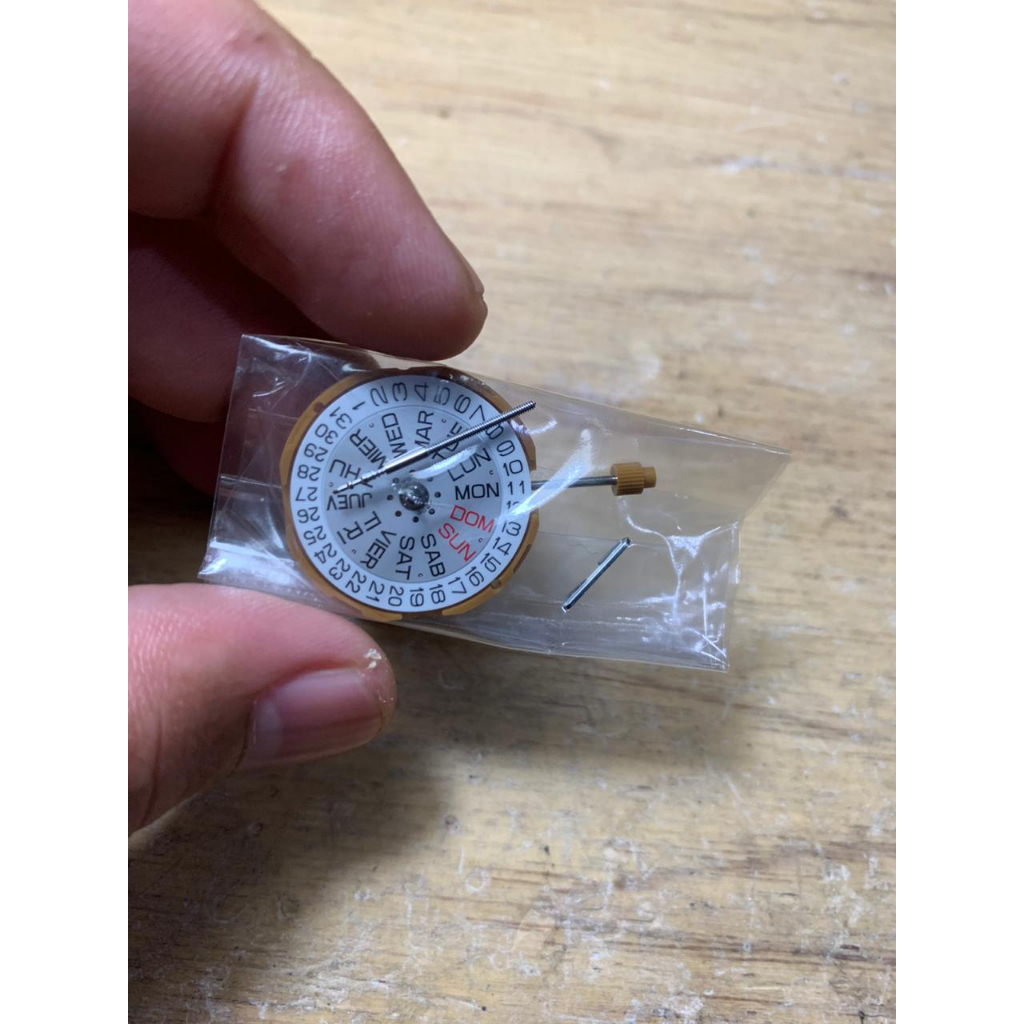 Mesin jam tangan original Miyota GM00 hari tanggal samping miyota