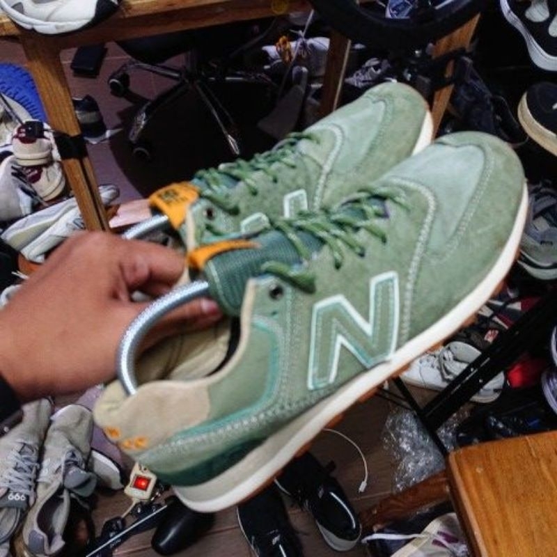 new balance 574 size 42 hijau