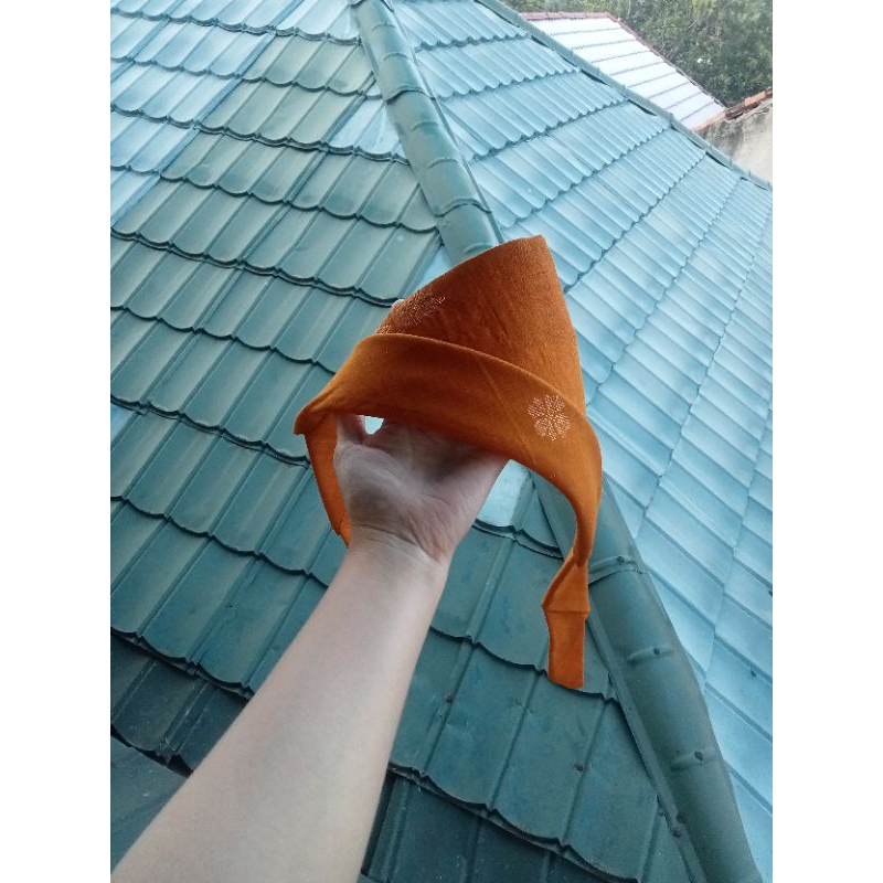 ready sambolo bahan mesrais asli tenunan Bima NTB